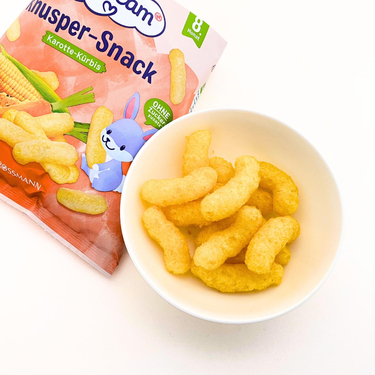 Babydream カリカリコーンスナック にんじん・かぼちゃ味 8か月から 30g の中身